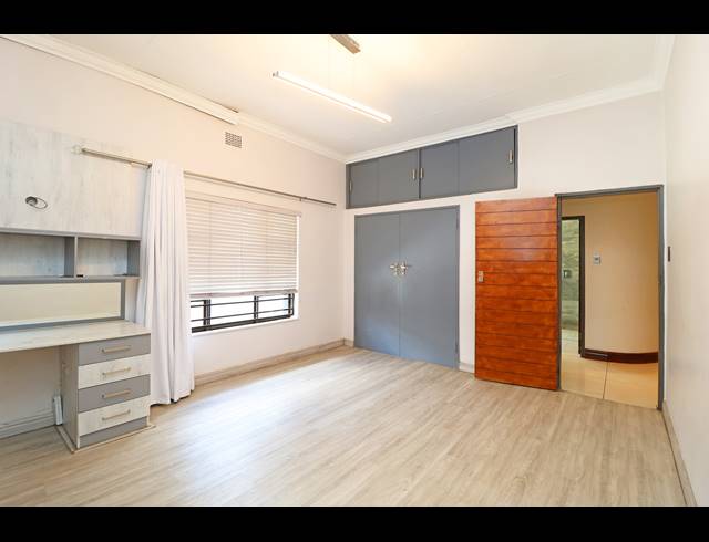 4 BEDROOM HOUSE FOR SALE IN CYRILDENE